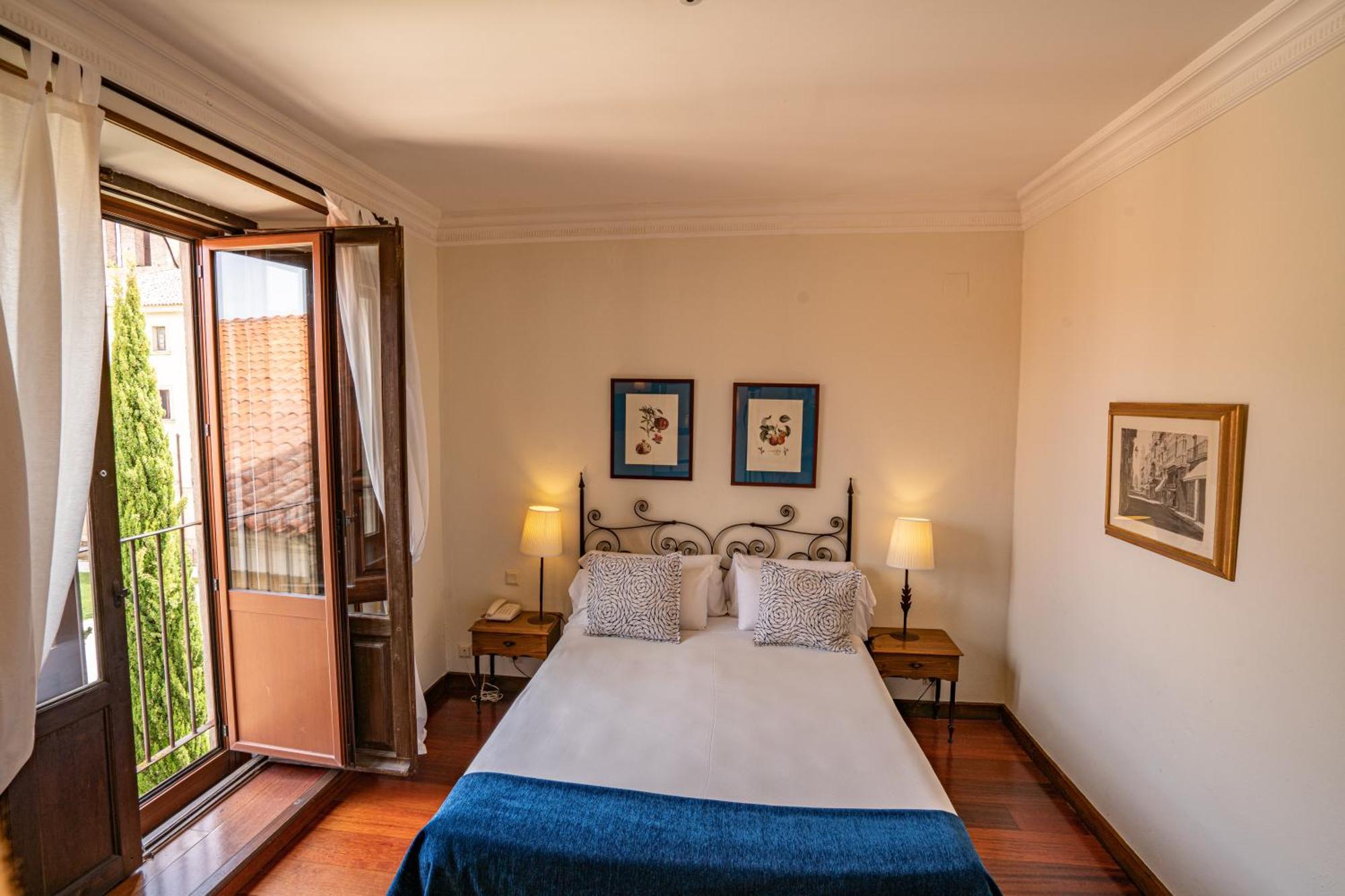 Hotel Real Monasterio De San Zoilo